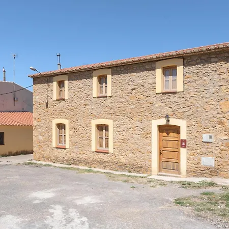 Landhuis Antiga Escola De Molinell *